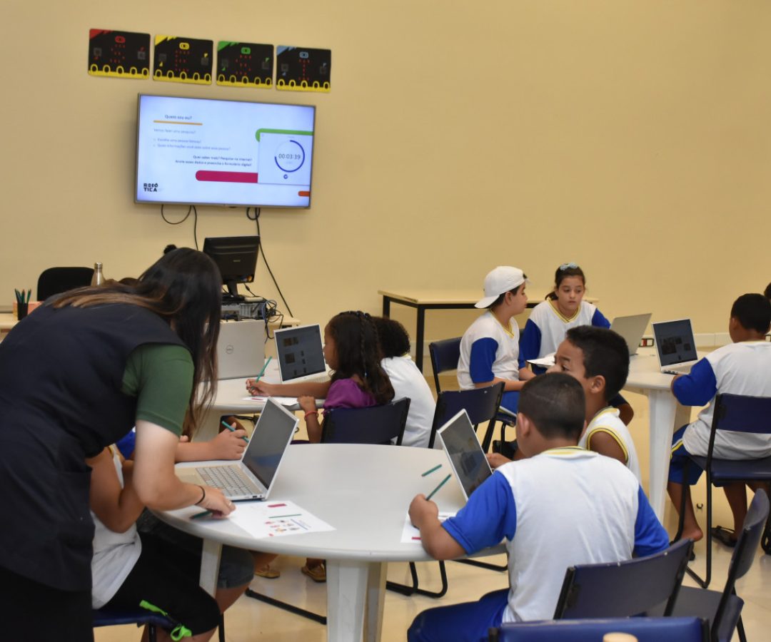 2025-02-18-14-29-curso-de-robotica-sesi-3